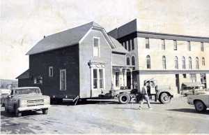 House Moving Day - Passing infront of the Hotel Jerome - July 1971
